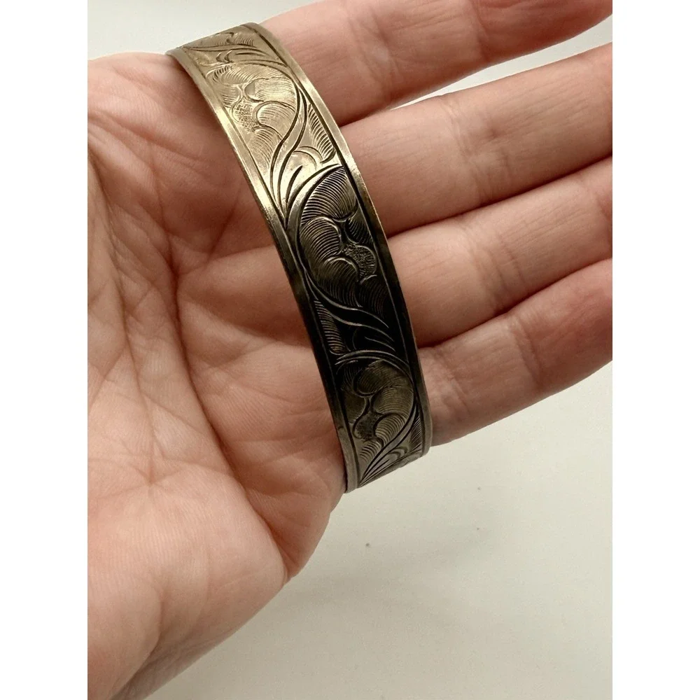Silver Tone Etched Cuff Bracelet Waves Paisley 8